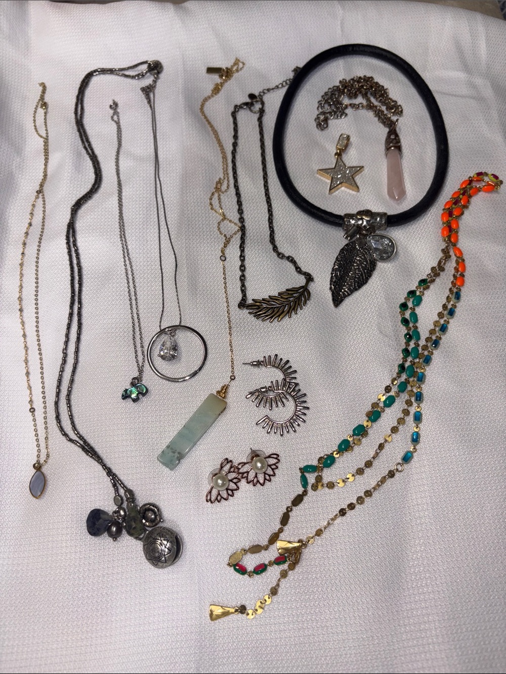 Miscellaneous Jewelry Lot